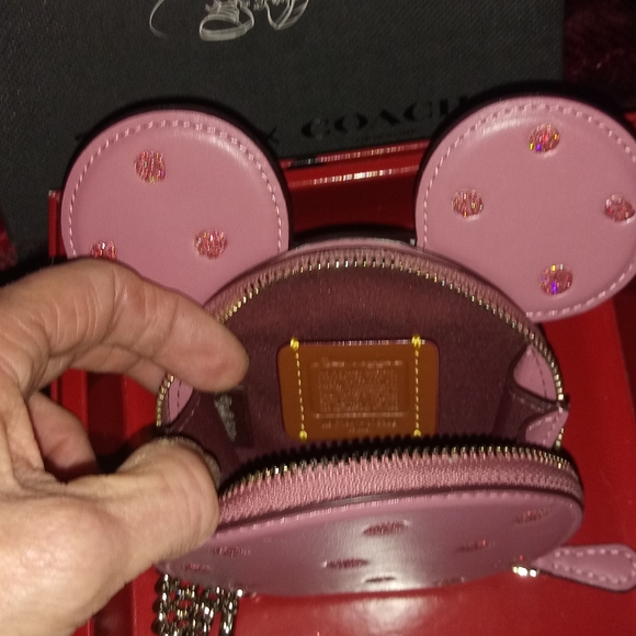 Price Firm. NWT Coach Disney X Minnie Coin Purse - Picture 3 of 7